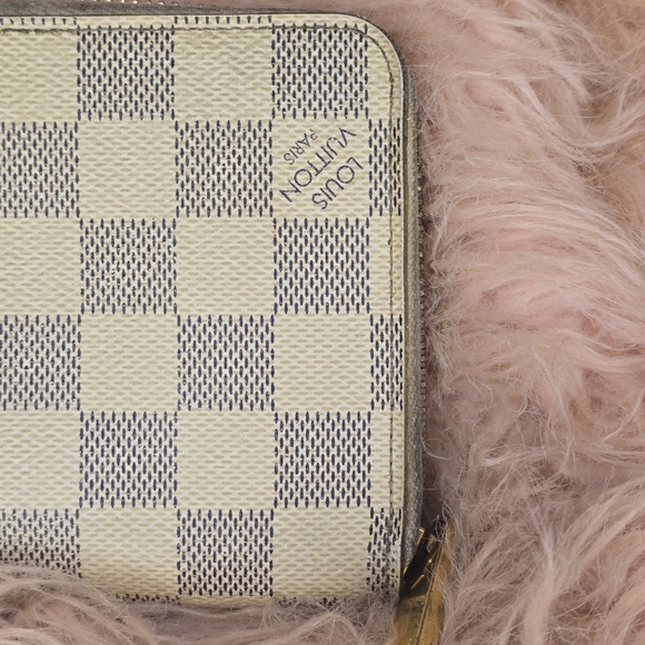 Louis Vuitton Damier Azur Zippy Wallet - Picture 5 of 16
